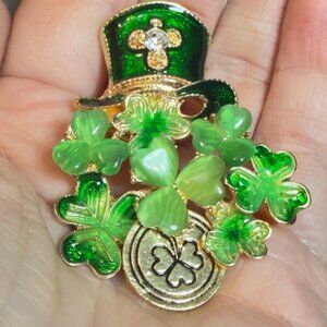 Shamrock Brooch Green Clover Top Hat Gold Tone St Patricks Pin 2.25”
